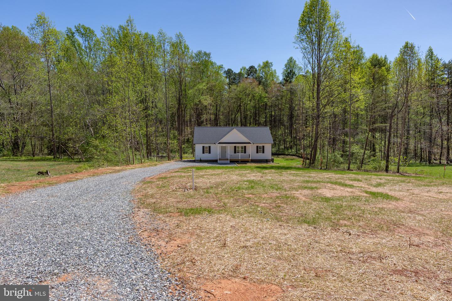 61 OAKLAND PL, LOUISA, Virginia 23093, 3 Bedrooms Bedrooms, ,2 BathroomsBathrooms,Residential,For sale,61 OAKLAND PL,VALA2007076 MLS # VALA2007076