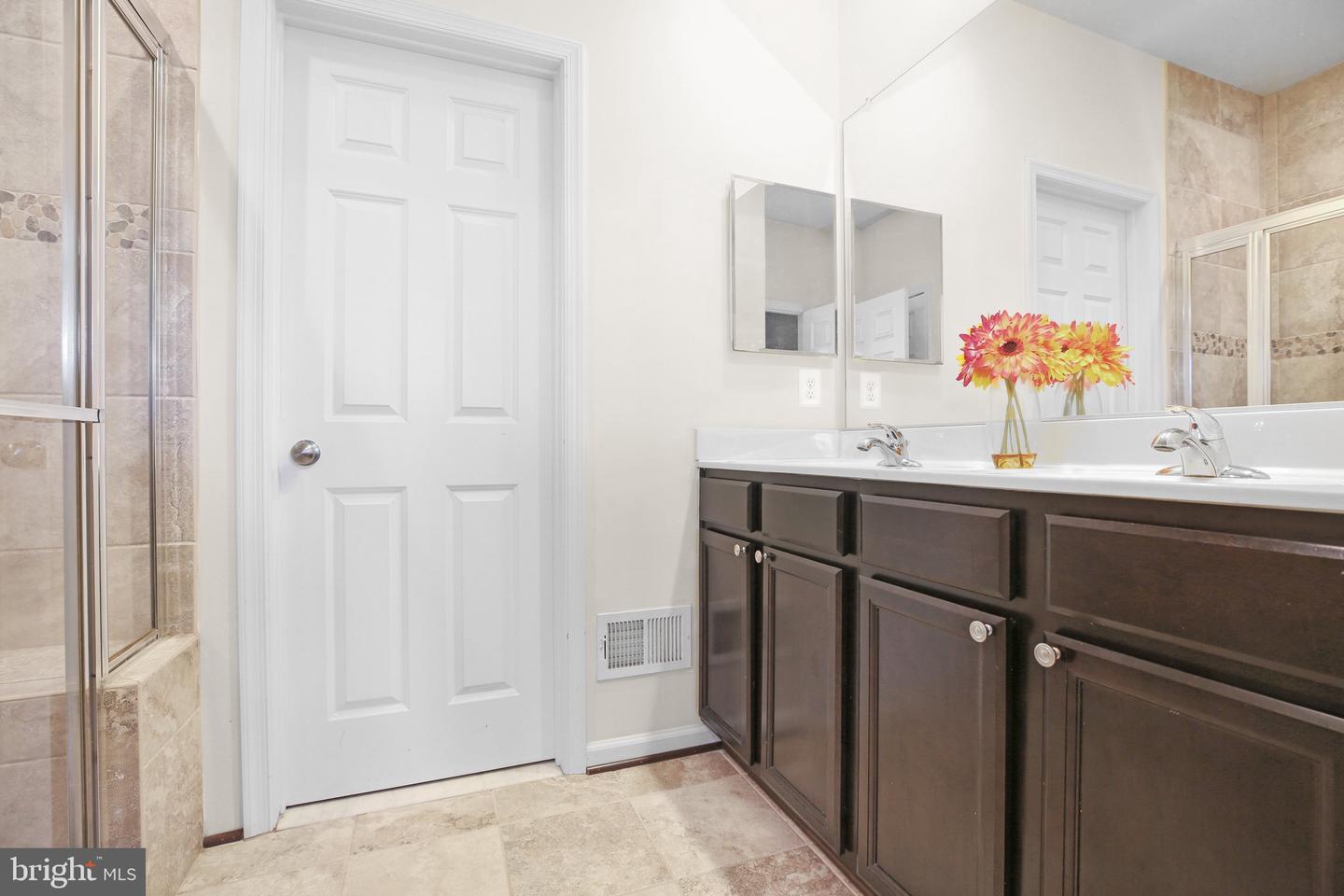 407 APRICOT ST, STAFFORD, Virginia 22554, 4 Bedrooms Bedrooms, ,2 BathroomsBathrooms,Residential,For sale,407 APRICOT ST,VAST2035096 MLS # VAST2035096