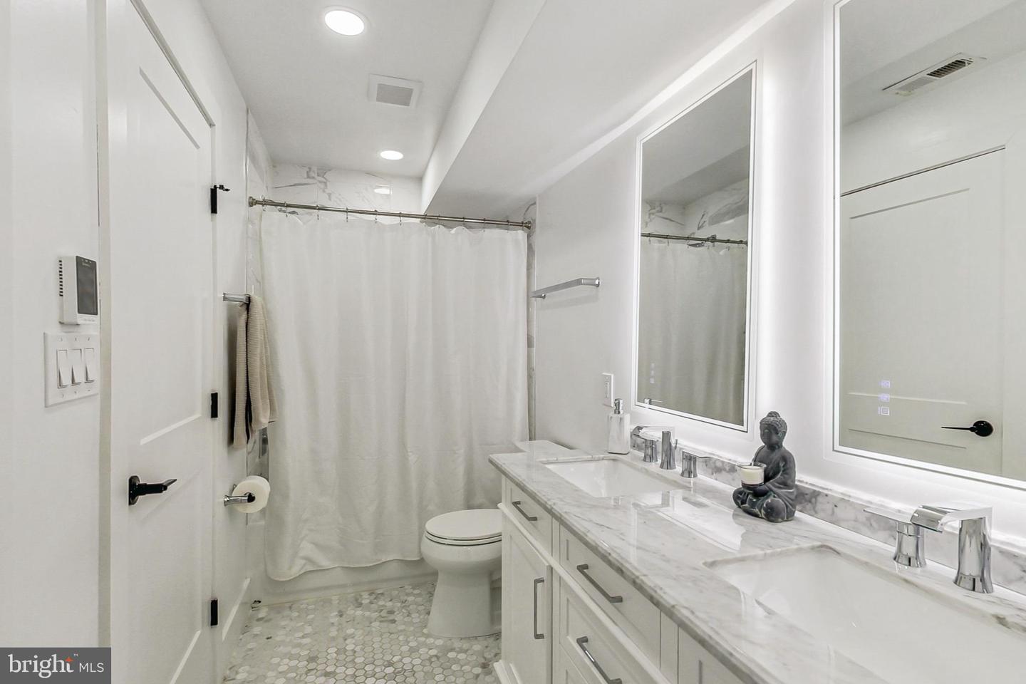 1427 K ST SE, WASHINGTON, District Of Columbia 20003, 4 Bedrooms Bedrooms, ,3 BathroomsBathrooms,Residential,For sale,1427 K ST SE,DCDC2186710 MLS # DCDC2186710