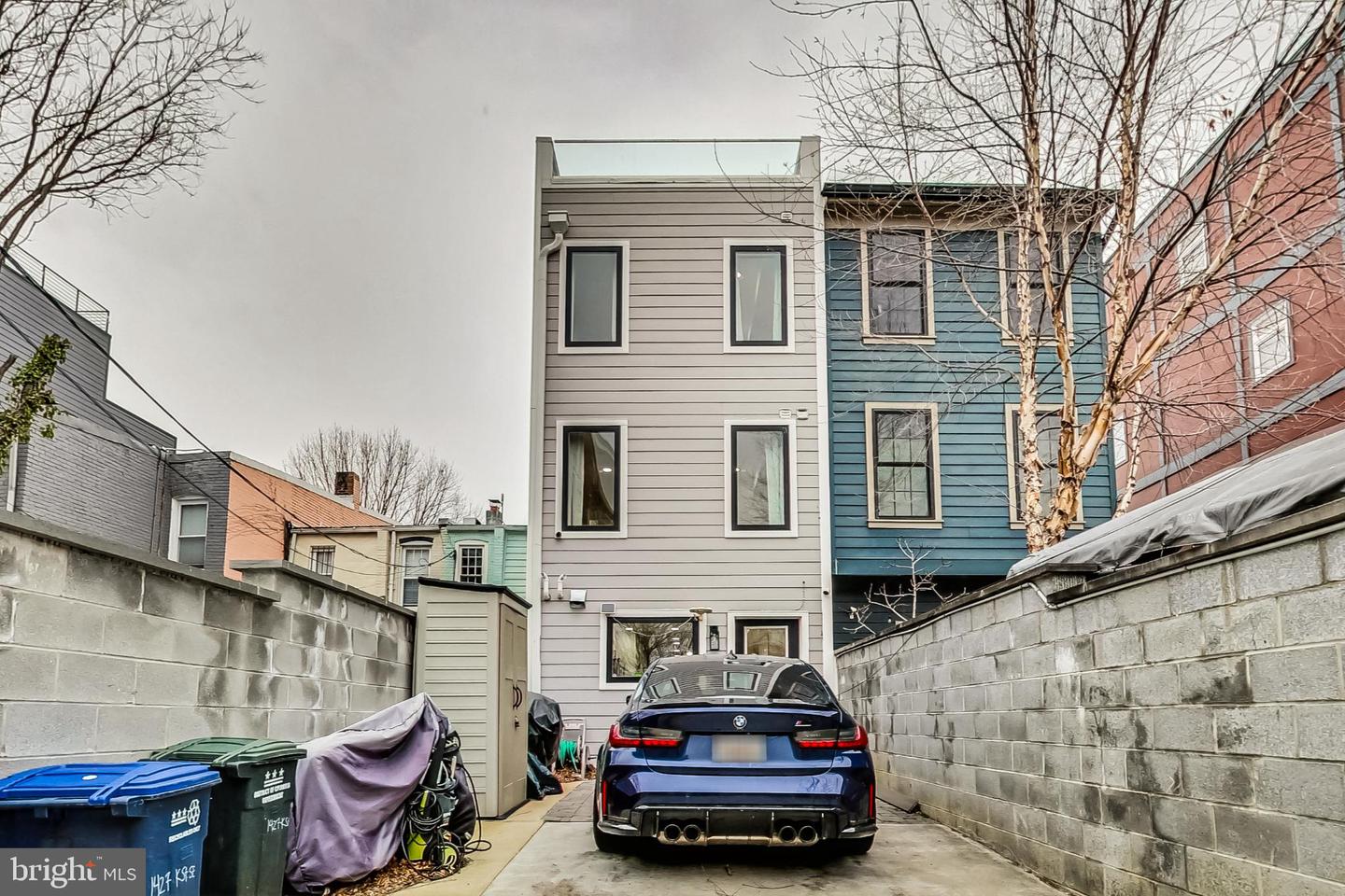 1427 K ST SE, WASHINGTON, District Of Columbia 20003, 4 Bedrooms Bedrooms, ,3 BathroomsBathrooms,Residential,For sale,1427 K ST SE,DCDC2186710 MLS # DCDC2186710