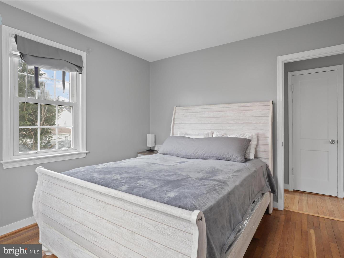 1804 N CULPEPER ST, ARLINGTON, Virginia 22207, 2 Bedrooms Bedrooms, ,1 BathroomBathrooms,Residential,For sale,1804 N CULPEPER ST,VAAR2054018 MLS # VAAR2054018