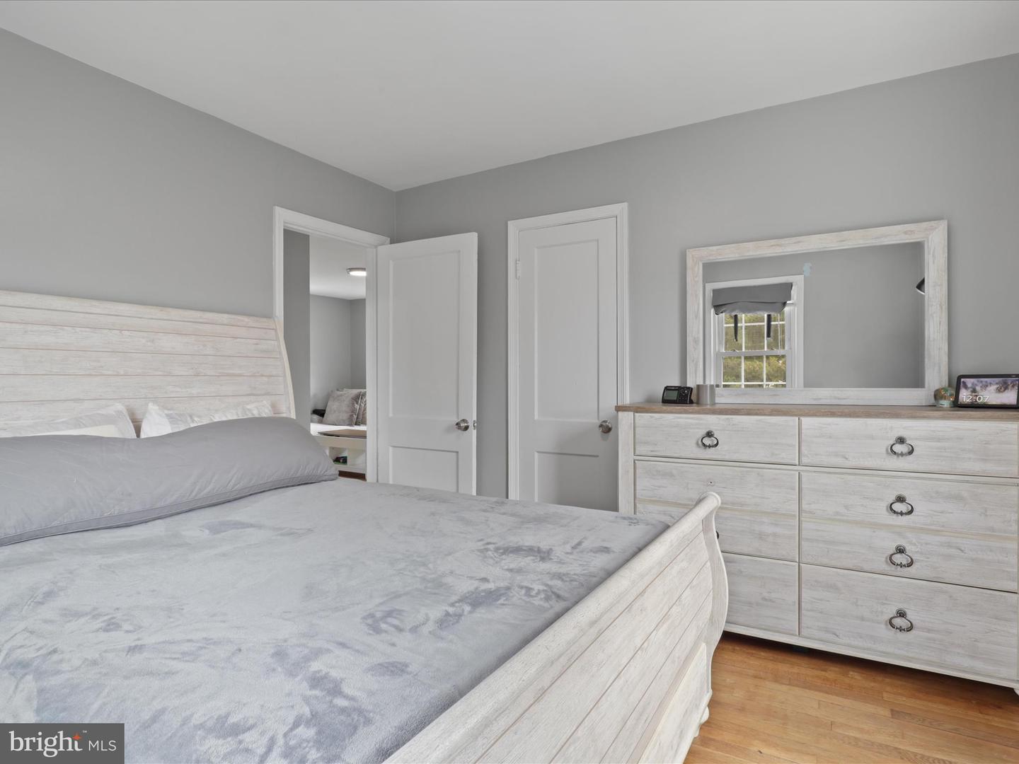 1804 N CULPEPER ST, ARLINGTON, Virginia 22207, 2 Bedrooms Bedrooms, ,1 BathroomBathrooms,Residential,For sale,1804 N CULPEPER ST,VAAR2054018 MLS # VAAR2054018