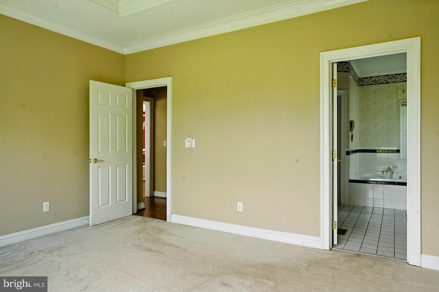 1812 FAIRWAY CT, CULPEPER, Virginia 22701, 6 Bedrooms Bedrooms, ,4 BathroomsBathrooms,Residential,For sale,1812 FAIRWAY CT,VACU2009934 MLS # VACU2009934