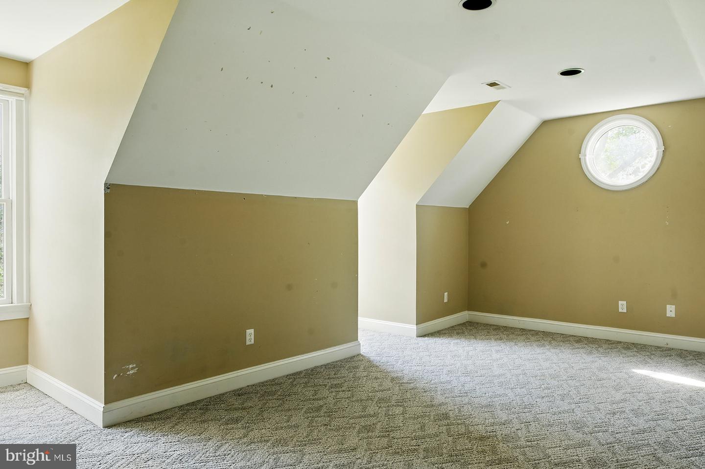 1812 FAIRWAY CT, CULPEPER, Virginia 22701, 6 Bedrooms Bedrooms, ,4 BathroomsBathrooms,Residential,For sale,1812 FAIRWAY CT,VACU2009934 MLS # VACU2009934