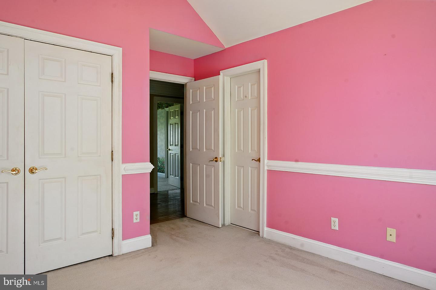 1812 FAIRWAY CT, CULPEPER, Virginia 22701, 6 Bedrooms Bedrooms, ,4 BathroomsBathrooms,Residential,For sale,1812 FAIRWAY CT,VACU2009934 MLS # VACU2009934