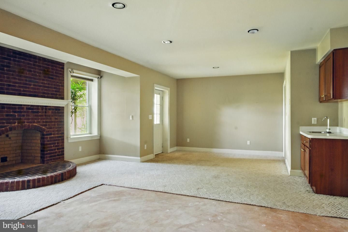 1812 FAIRWAY CT, CULPEPER, Virginia 22701, 6 Bedrooms Bedrooms, ,4 BathroomsBathrooms,Residential,For sale,1812 FAIRWAY CT,VACU2009934 MLS # VACU2009934