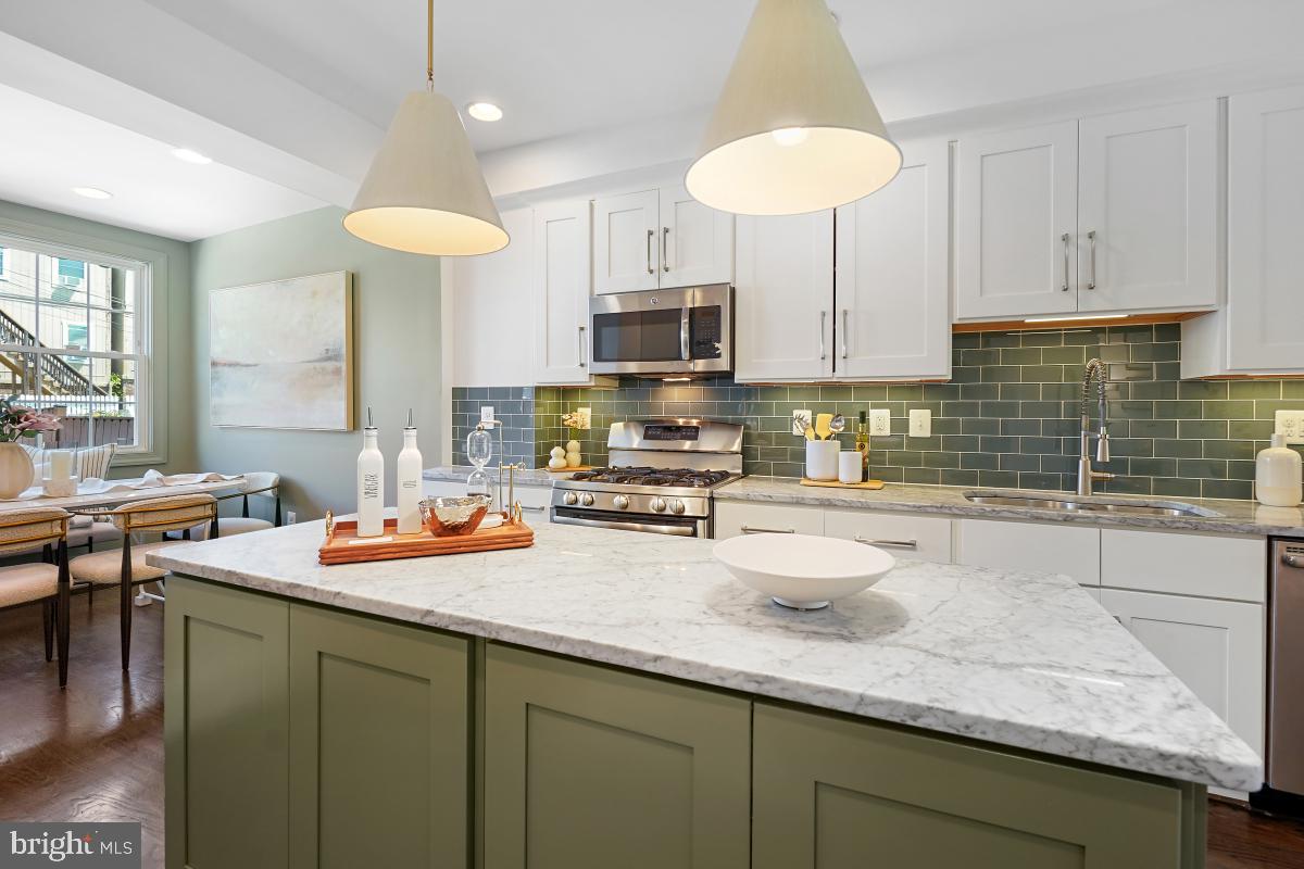 4723 4TH ST NW, WASHINGTON, District Of Columbia 20011, 3 Bedrooms Bedrooms, ,3 BathroomsBathrooms,Residential,For sale,4723 4TH ST NW,DCDC2189522 MLS # DCDC2189522