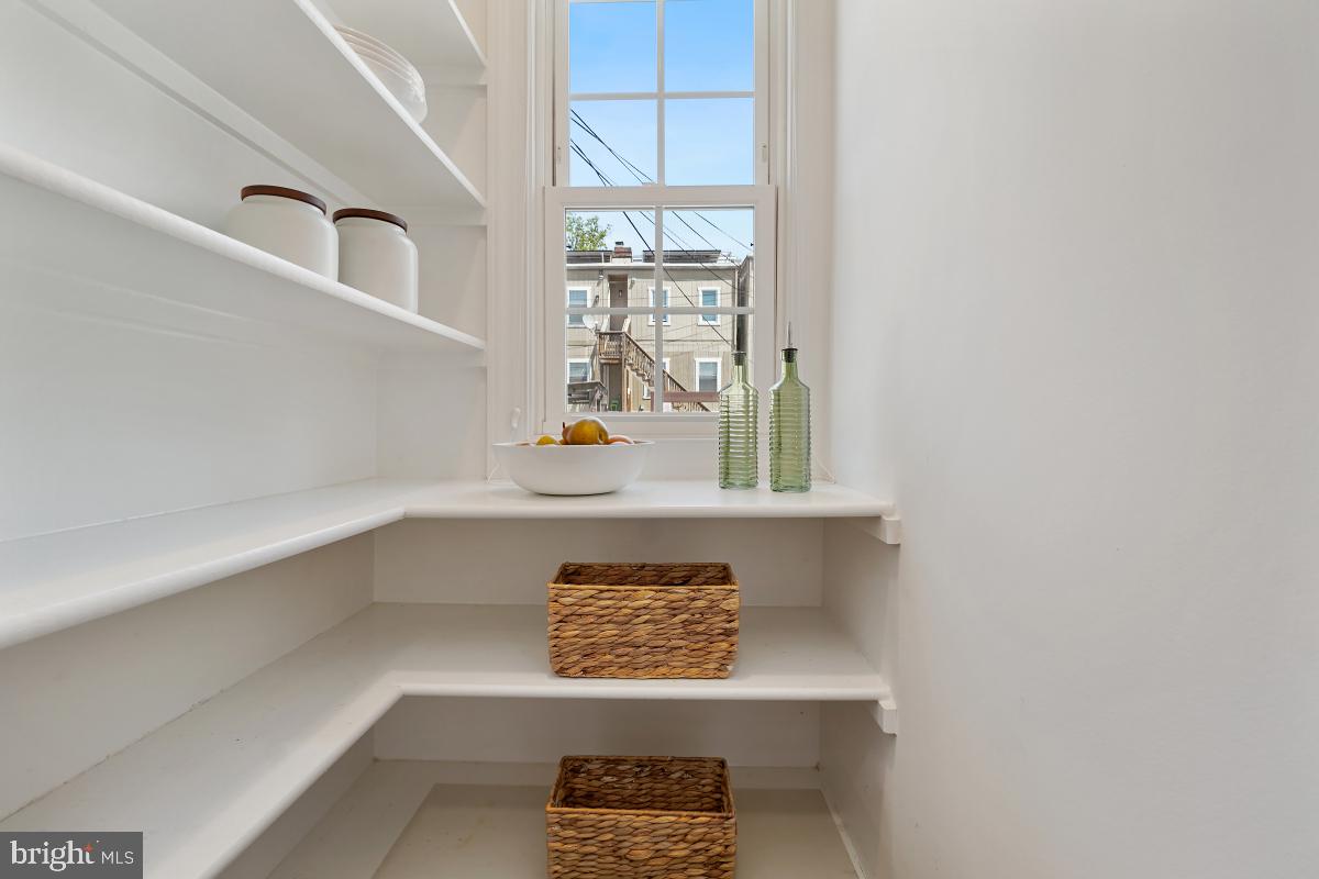 4723 4TH ST NW, WASHINGTON, District Of Columbia 20011, 3 Bedrooms Bedrooms, ,3 BathroomsBathrooms,Residential,For sale,4723 4TH ST NW,DCDC2189522 MLS # DCDC2189522