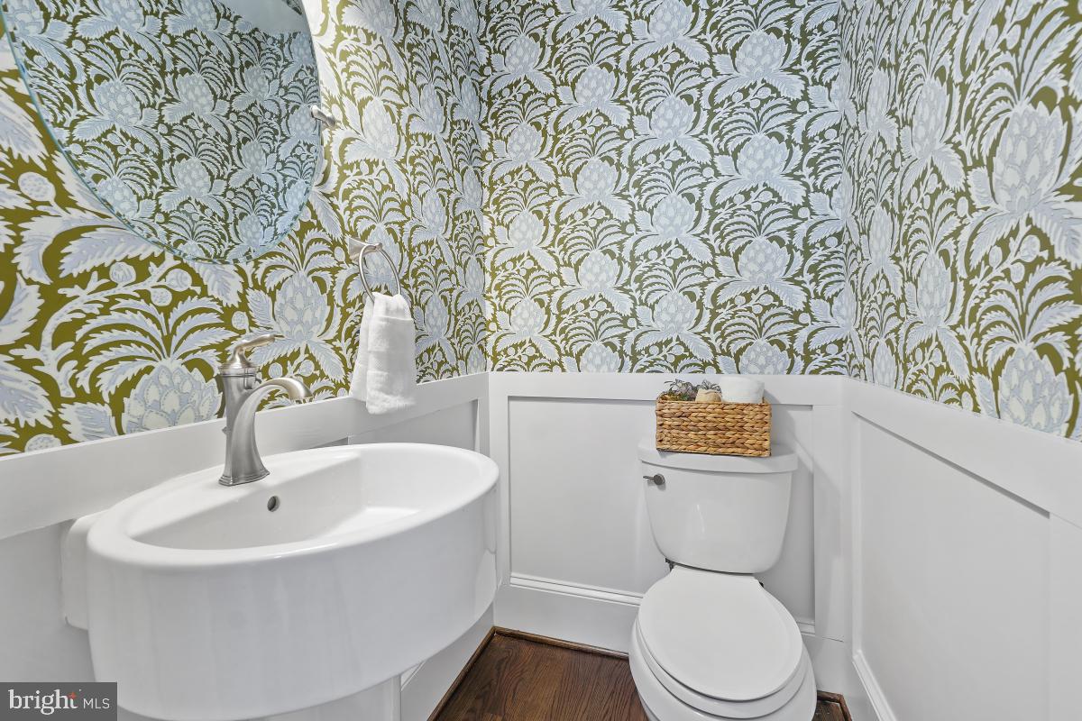 4723 4TH ST NW, WASHINGTON, District Of Columbia 20011, 3 Bedrooms Bedrooms, ,3 BathroomsBathrooms,Residential,For sale,4723 4TH ST NW,DCDC2189522 MLS # DCDC2189522