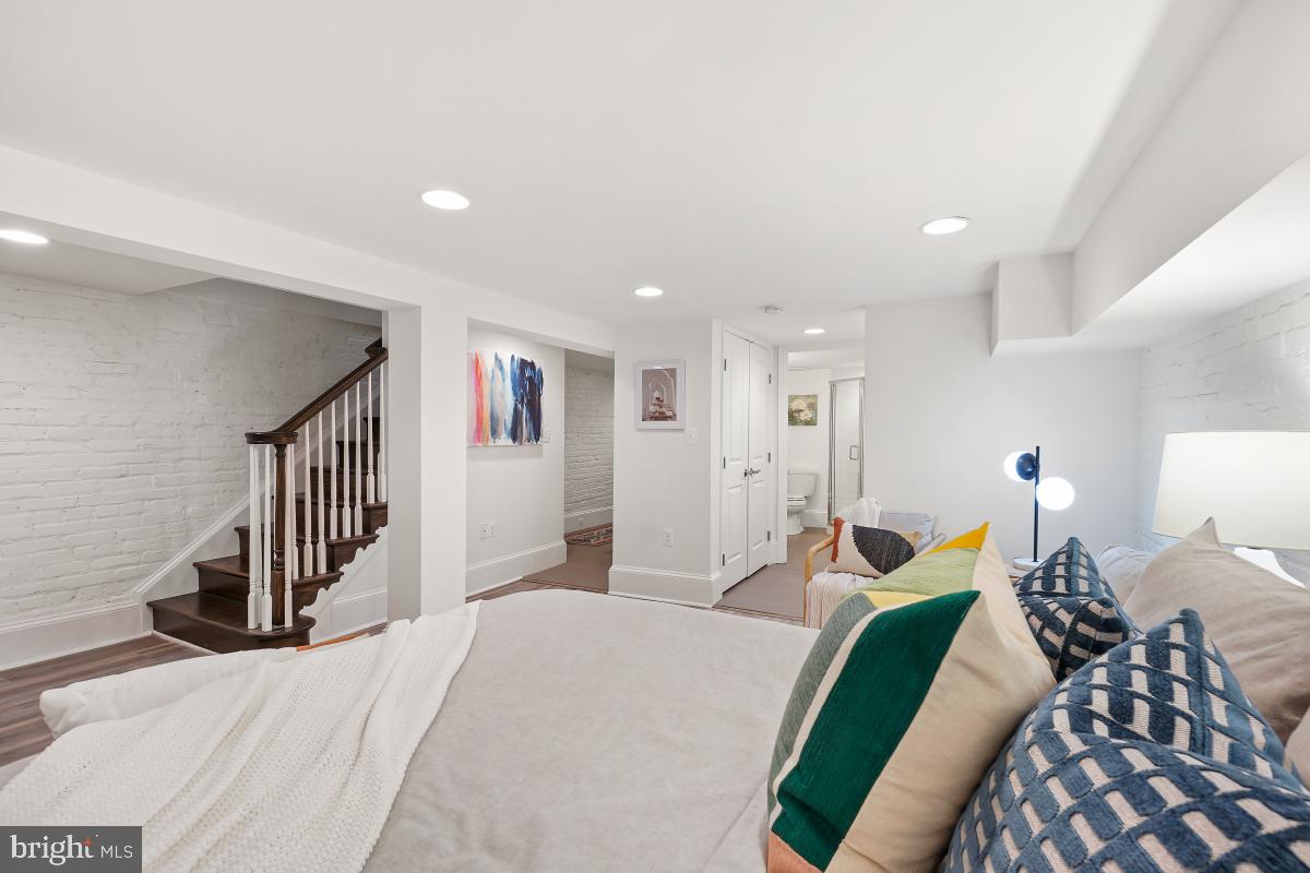 4723 4TH ST NW, WASHINGTON, District Of Columbia 20011, 3 Bedrooms Bedrooms, ,3 BathroomsBathrooms,Residential,For sale,4723 4TH ST NW,DCDC2189522 MLS # DCDC2189522