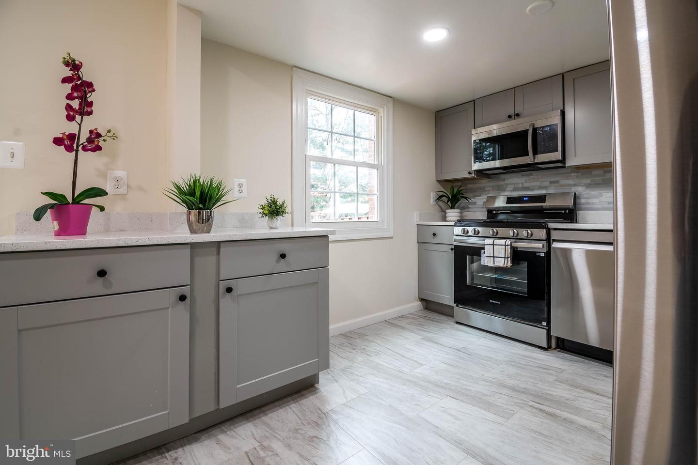 7530 QUAIL RUN LN, MANASSAS, Virginia 20109, 3 Bedrooms Bedrooms, ,2 BathroomsBathrooms,Residential,For sale,7530 QUAIL RUN LN,VAPW2090176 MLS # VAPW2090176