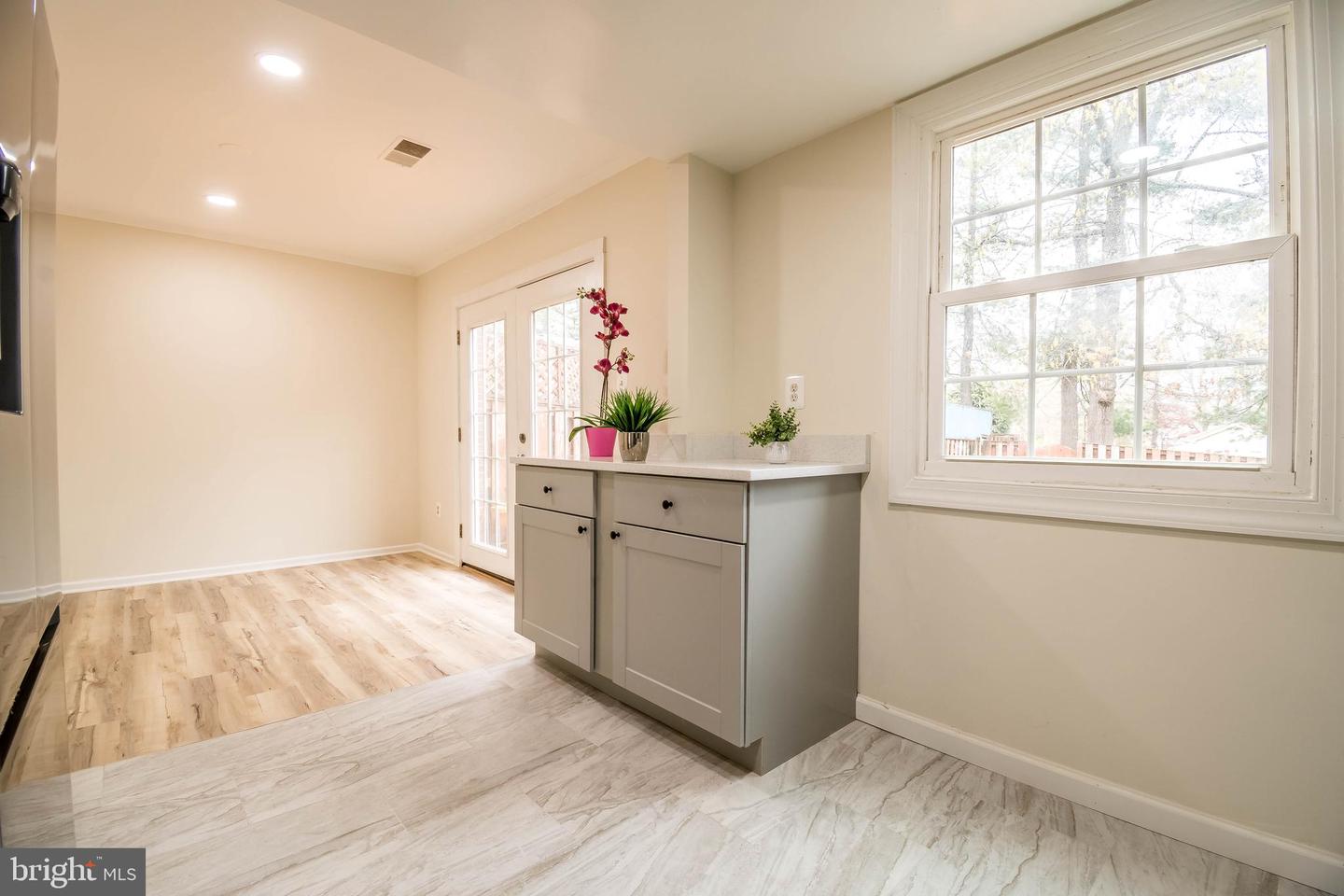 7530 QUAIL RUN LN, MANASSAS, Virginia 20109, 3 Bedrooms Bedrooms, ,2 BathroomsBathrooms,Residential,For sale,7530 QUAIL RUN LN,VAPW2090176 MLS # VAPW2090176