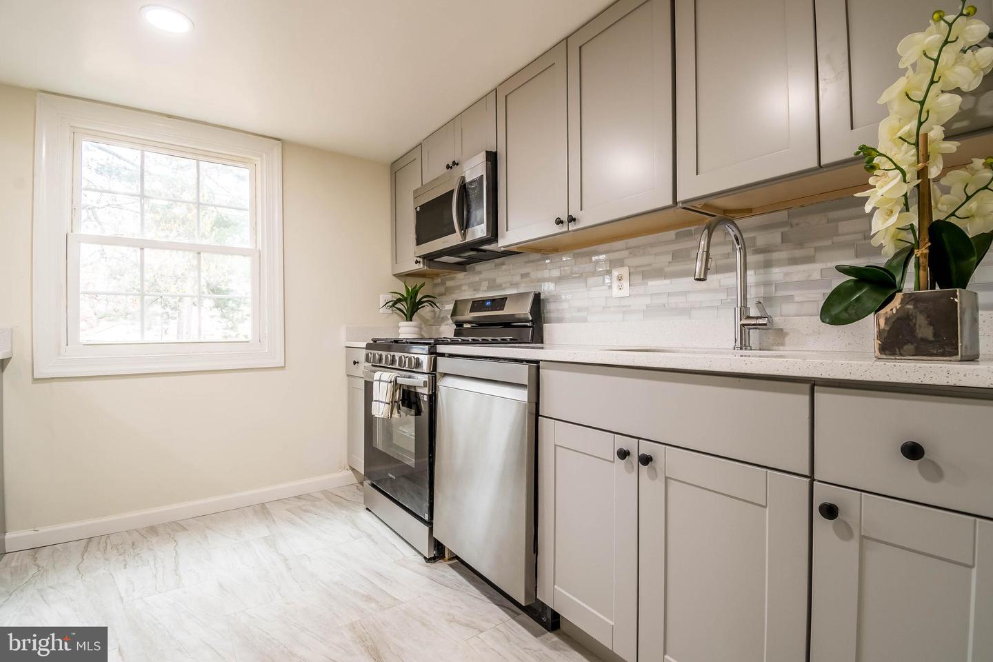 7530 QUAIL RUN LN, MANASSAS, Virginia 20109, 3 Bedrooms Bedrooms, ,2 BathroomsBathrooms,Residential,For sale,7530 QUAIL RUN LN,VAPW2090176 MLS # VAPW2090176