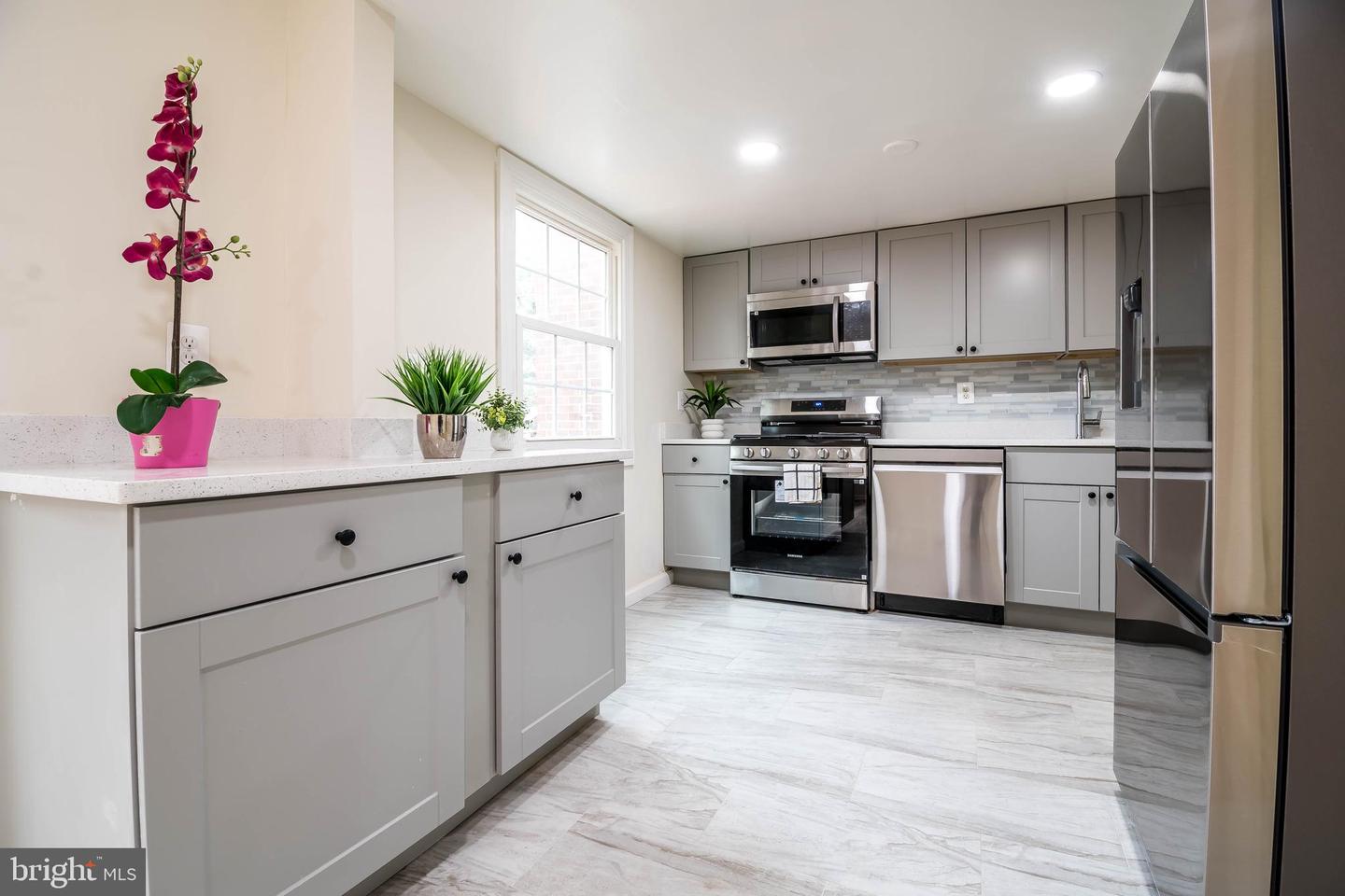 7530 QUAIL RUN LN, MANASSAS, Virginia 20109, 3 Bedrooms Bedrooms, ,2 BathroomsBathrooms,Residential,For sale,7530 QUAIL RUN LN,VAPW2090176 MLS # VAPW2090176