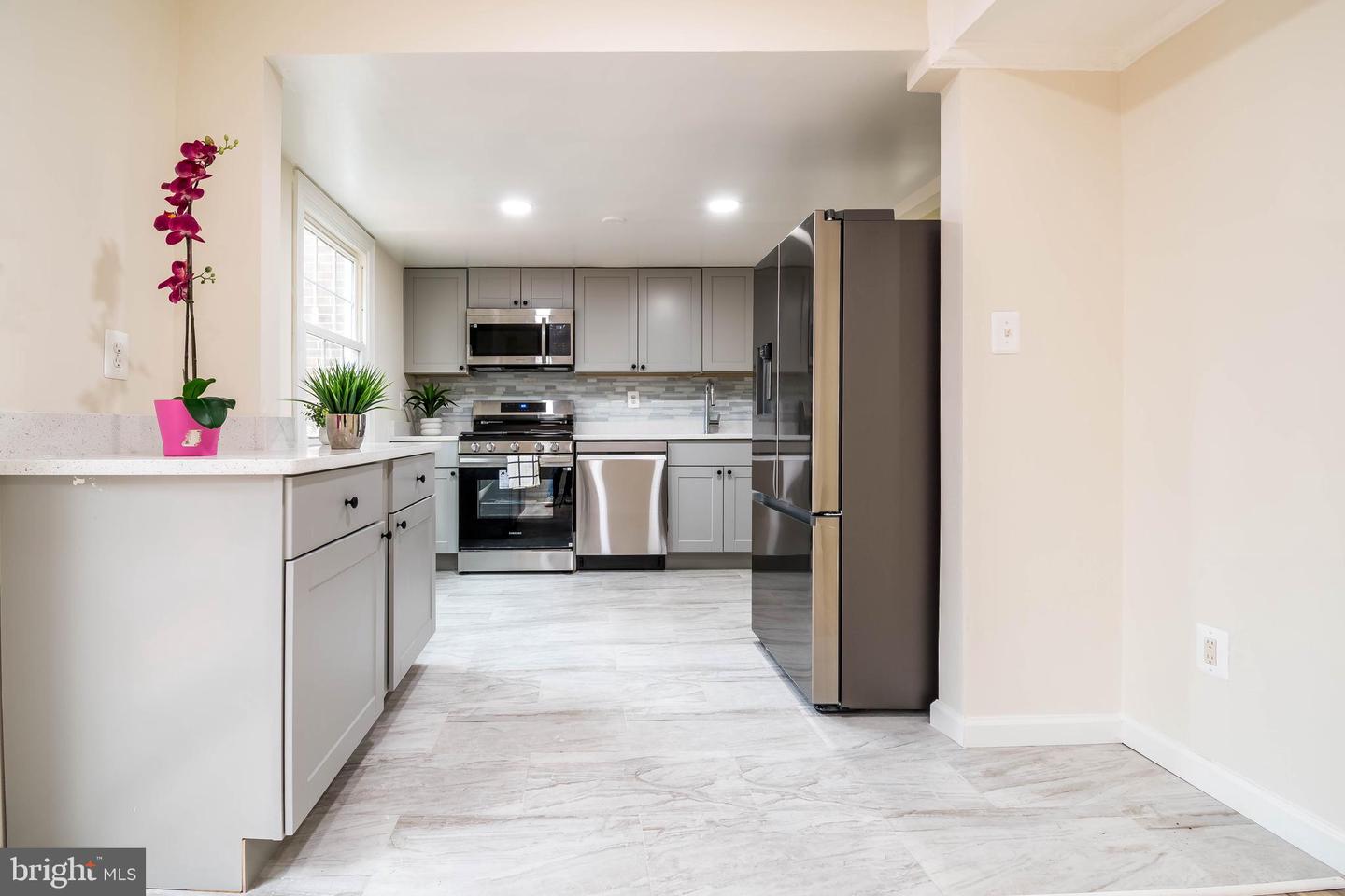 7530 QUAIL RUN LN, MANASSAS, Virginia 20109, 3 Bedrooms Bedrooms, ,2 BathroomsBathrooms,Residential,For sale,7530 QUAIL RUN LN,VAPW2090176 MLS # VAPW2090176