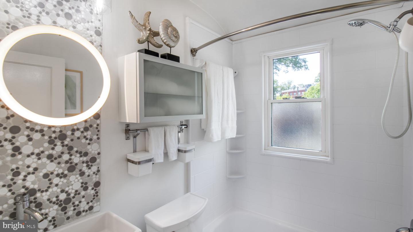 3411 24TH STREET SE, WASHINGTON, District Of Columbia 20020, 2 Bedrooms Bedrooms, ,1 BathroomBathrooms,Residential,For sale,3411 24TH STREET SE,DCDC2191566 MLS # DCDC2191566