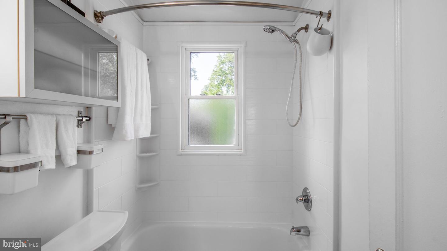 3411 24TH STREET SE, WASHINGTON, District Of Columbia 20020, 2 Bedrooms Bedrooms, ,1 BathroomBathrooms,Residential,For sale,3411 24TH STREET SE,DCDC2191566 MLS # DCDC2191566