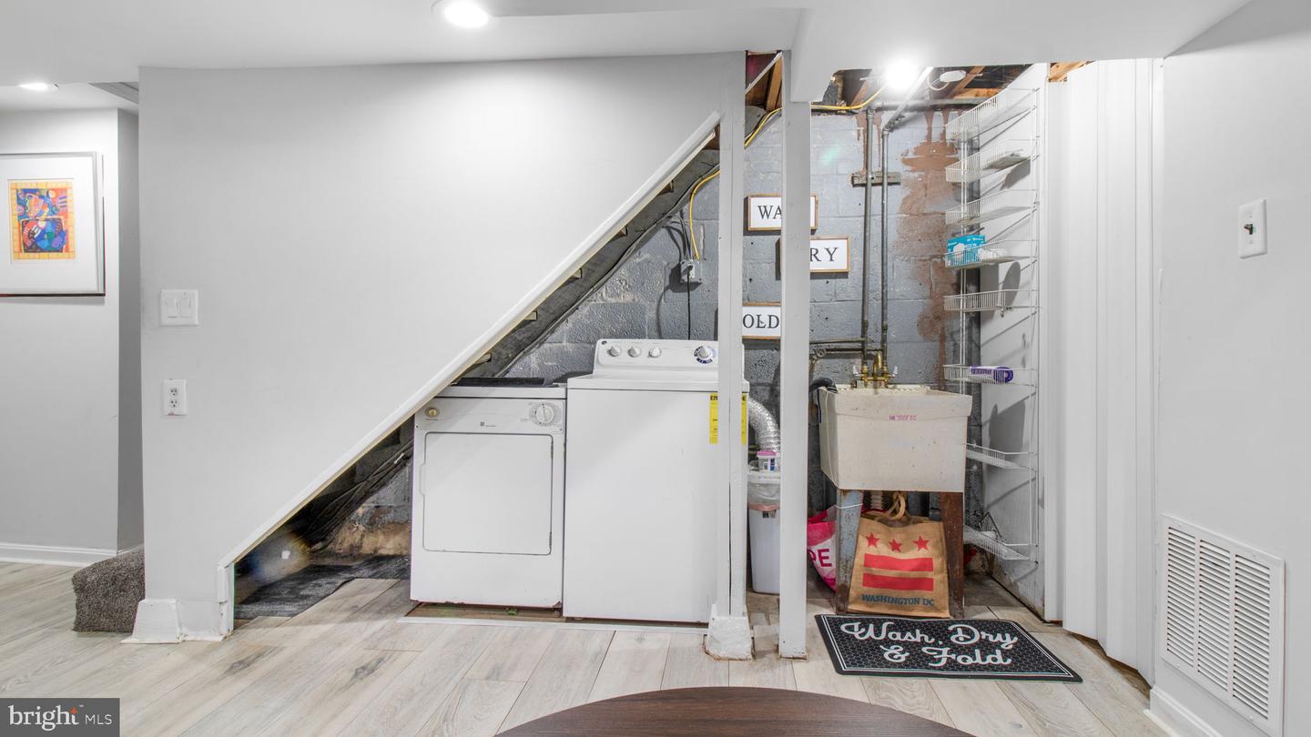 3411 24TH STREET SE, WASHINGTON, District Of Columbia 20020, 2 Bedrooms Bedrooms, ,1 BathroomBathrooms,Residential,For sale,3411 24TH STREET SE,DCDC2191566 MLS # DCDC2191566