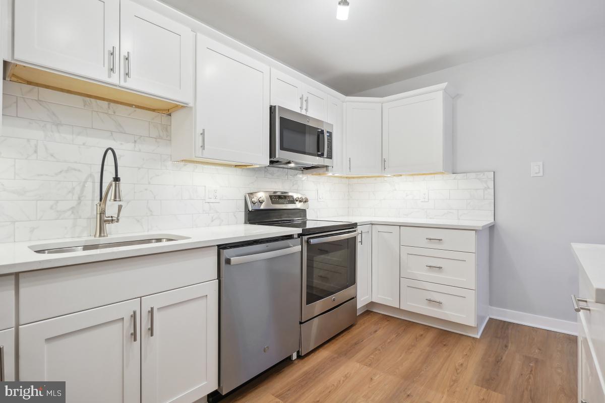 307 YOAKUM PKWY #1405, ALEXANDRIA, Virginia 22304, 2 Bedrooms Bedrooms, 7 Rooms Rooms,2 BathroomsBathrooms,Residential,For sale,307 YOAKUM PKWY #1405,VAAX2043148 MLS # VAAX2043148