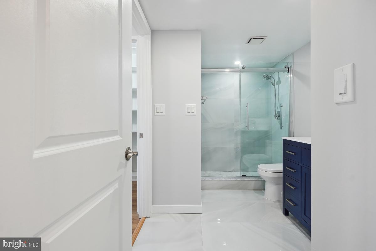 307 YOAKUM PKWY #1405, ALEXANDRIA, Virginia 22304, 2 Bedrooms Bedrooms, 7 Rooms Rooms,2 BathroomsBathrooms,Residential,For sale,307 YOAKUM PKWY #1405,VAAX2043148 MLS # VAAX2043148