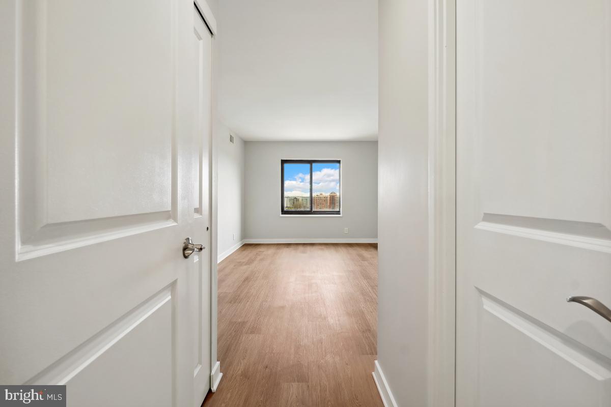 307 YOAKUM PKWY #1405, ALEXANDRIA, Virginia 22304, 2 Bedrooms Bedrooms, 7 Rooms Rooms,2 BathroomsBathrooms,Residential,For sale,307 YOAKUM PKWY #1405,VAAX2043148 MLS # VAAX2043148