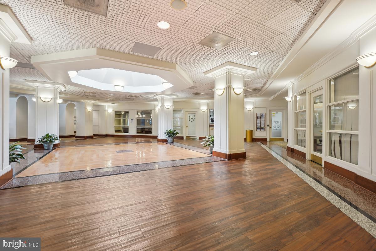 307 YOAKUM PKWY #1405, ALEXANDRIA, Virginia 22304, 2 Bedrooms Bedrooms, 7 Rooms Rooms,2 BathroomsBathrooms,Residential,For sale,307 YOAKUM PKWY #1405,VAAX2043148 MLS # VAAX2043148