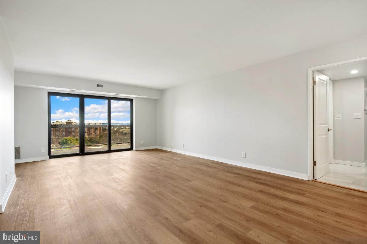 307 YOAKUM PKWY #1405, ALEXANDRIA, Virginia 22304, 2 Bedrooms Bedrooms, 7 Rooms Rooms,2 BathroomsBathrooms,Residential,For sale,307 YOAKUM PKWY #1405,VAAX2043148 MLS # VAAX2043148