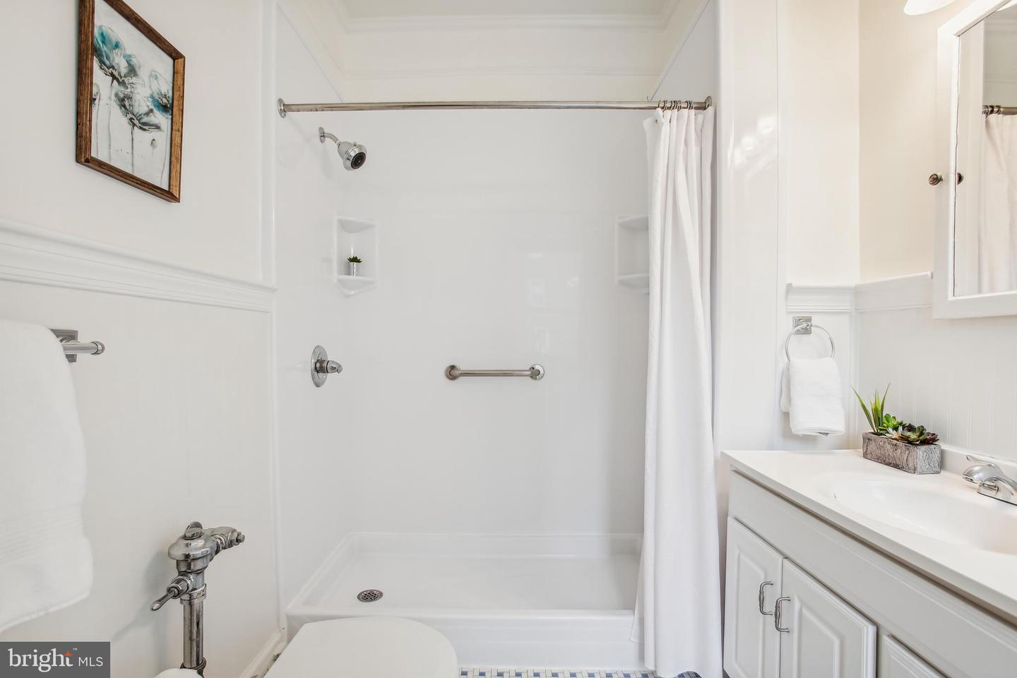 3601 CONNECTICUT AVE NW #301, WASHINGTON, District Of Columbia 20008, 1 Bedroom Bedrooms, ,1 BathroomBathrooms,Residential,For sale,3601 CONNECTICUT AVE NW #301,DCDC2167434 MLS # DCDC2167434