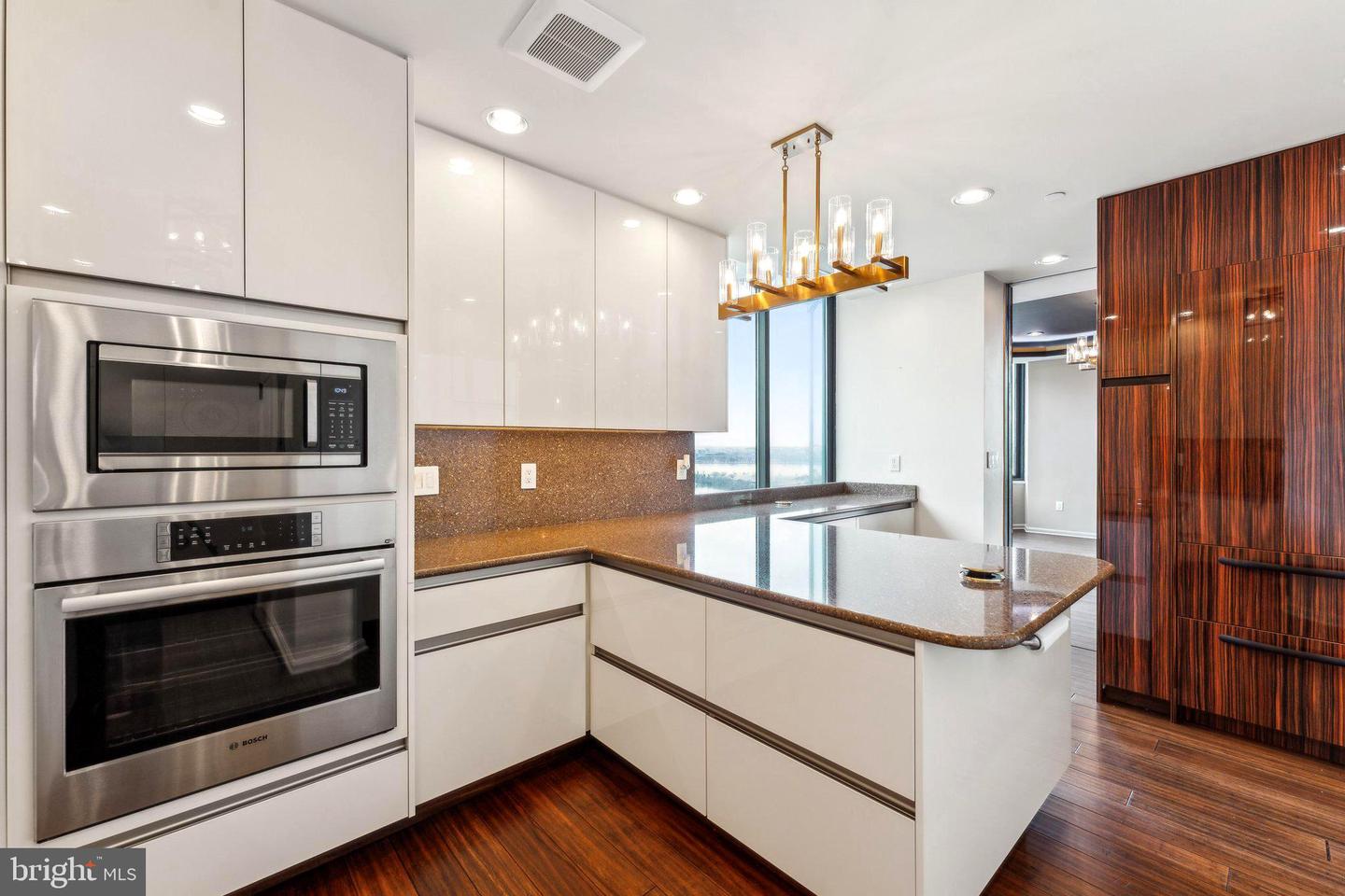 1300 CRYSTAL DR #PH3S, ARLINGTON, Virginia 22202, 4 Bedrooms Bedrooms, ,3 BathroomsBathrooms,Residential,For sale,1300 CRYSTAL DR #PH3S,VAAR2051192 MLS # VAAR2051192