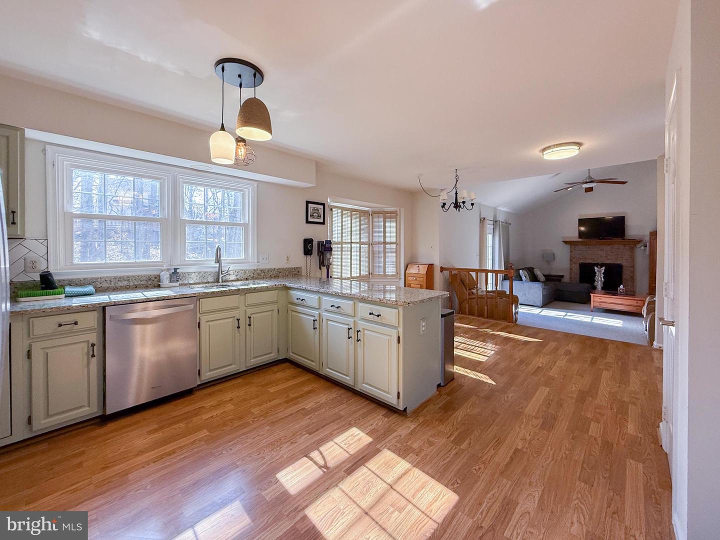9602 SHANNON LN, MANASSAS, Virginia 20110, 4 Bedrooms Bedrooms, ,2 BathroomsBathrooms,Residential,For sale,9602 SHANNON LN,VAMN2007650 MLS # VAMN2007650