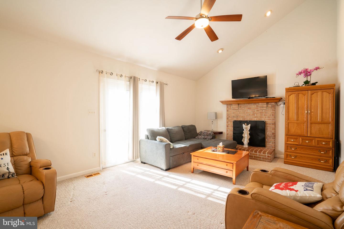 9602 SHANNON LN, MANASSAS, Virginia 20110, 4 Bedrooms Bedrooms, ,2 BathroomsBathrooms,Residential,For sale,9602 SHANNON LN,VAMN2007650 MLS # VAMN2007650