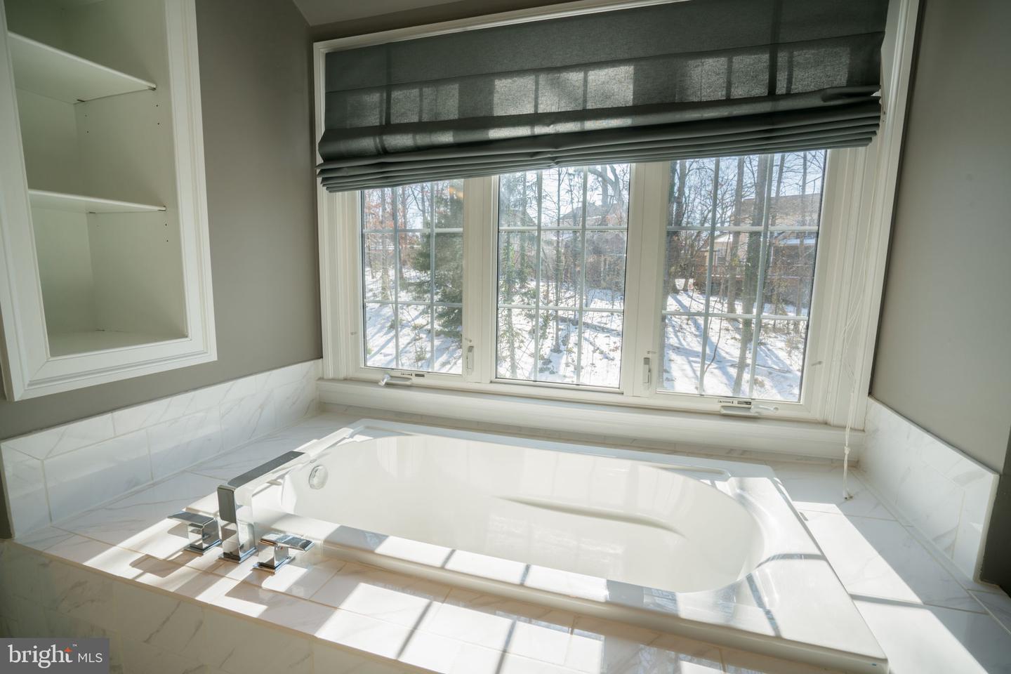 9602 SHANNON LN, MANASSAS, Virginia 20110, 4 Bedrooms Bedrooms, ,2 BathroomsBathrooms,Residential,For sale,9602 SHANNON LN,VAMN2007650 MLS # VAMN2007650