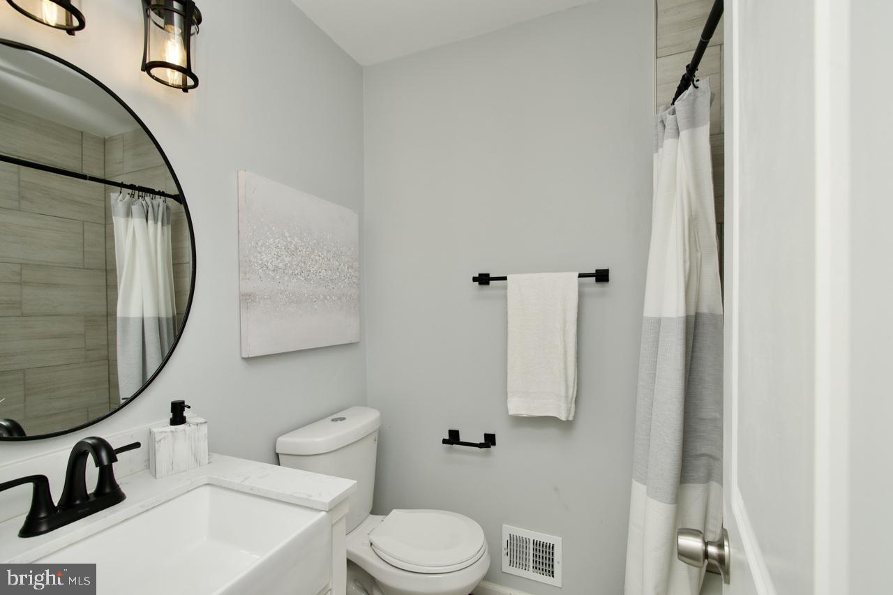 WOODBRIDGE, Virginia 22192, 3 Bedrooms Bedrooms, ,3 BathroomsBathrooms,Residential,For sale,VAPW2087610 MLS # VAPW2087610