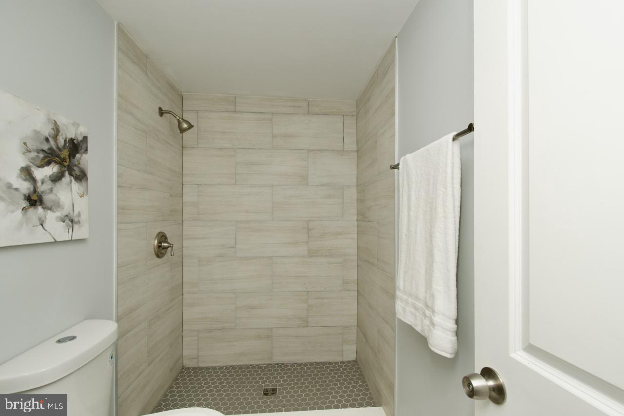 WOODBRIDGE, Virginia 22192, 3 Bedrooms Bedrooms, ,3 BathroomsBathrooms,Residential,For sale,VAPW2087610 MLS # VAPW2087610