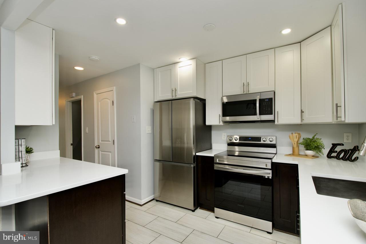WOODBRIDGE, Virginia 22192, 3 Bedrooms Bedrooms, ,3 BathroomsBathrooms,Residential,For sale,VAPW2087610 MLS # VAPW2087610