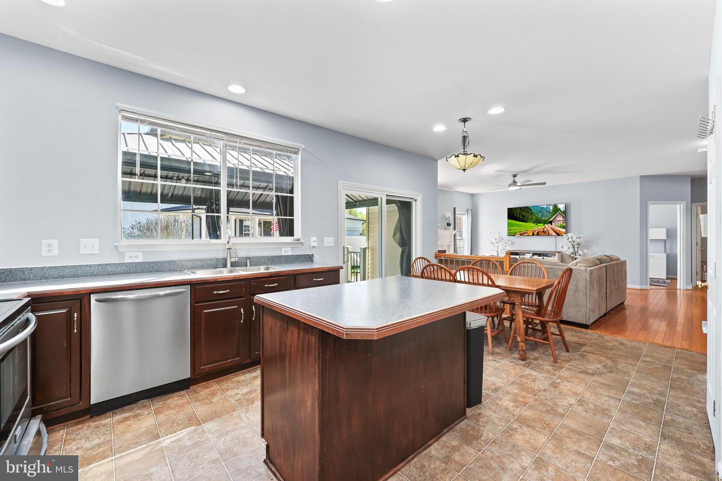 44 HAMSTEAD RD, FREDERICKSBURG, Virginia 22405, 4 Bedrooms Bedrooms, ,3 BathroomsBathrooms,Residential,For sale,44 HAMSTEAD RD,VAST2036196 MLS # VAST2036196