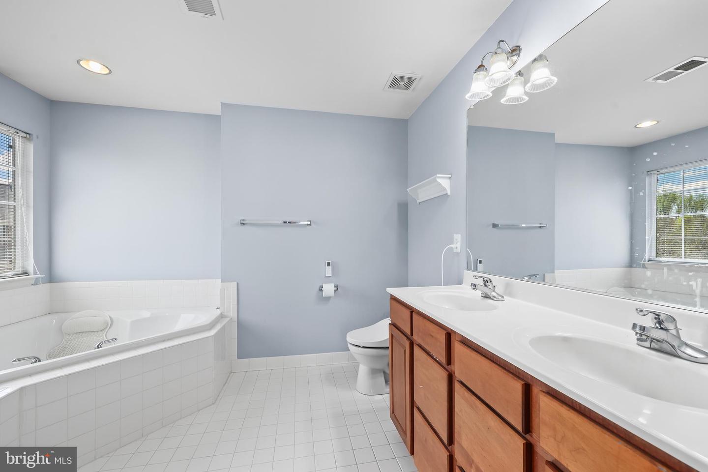 44 HAMSTEAD RD, FREDERICKSBURG, Virginia 22405, 4 Bedrooms Bedrooms, ,3 BathroomsBathrooms,Residential,For sale,44 HAMSTEAD RD,VAST2036196 MLS # VAST2036196