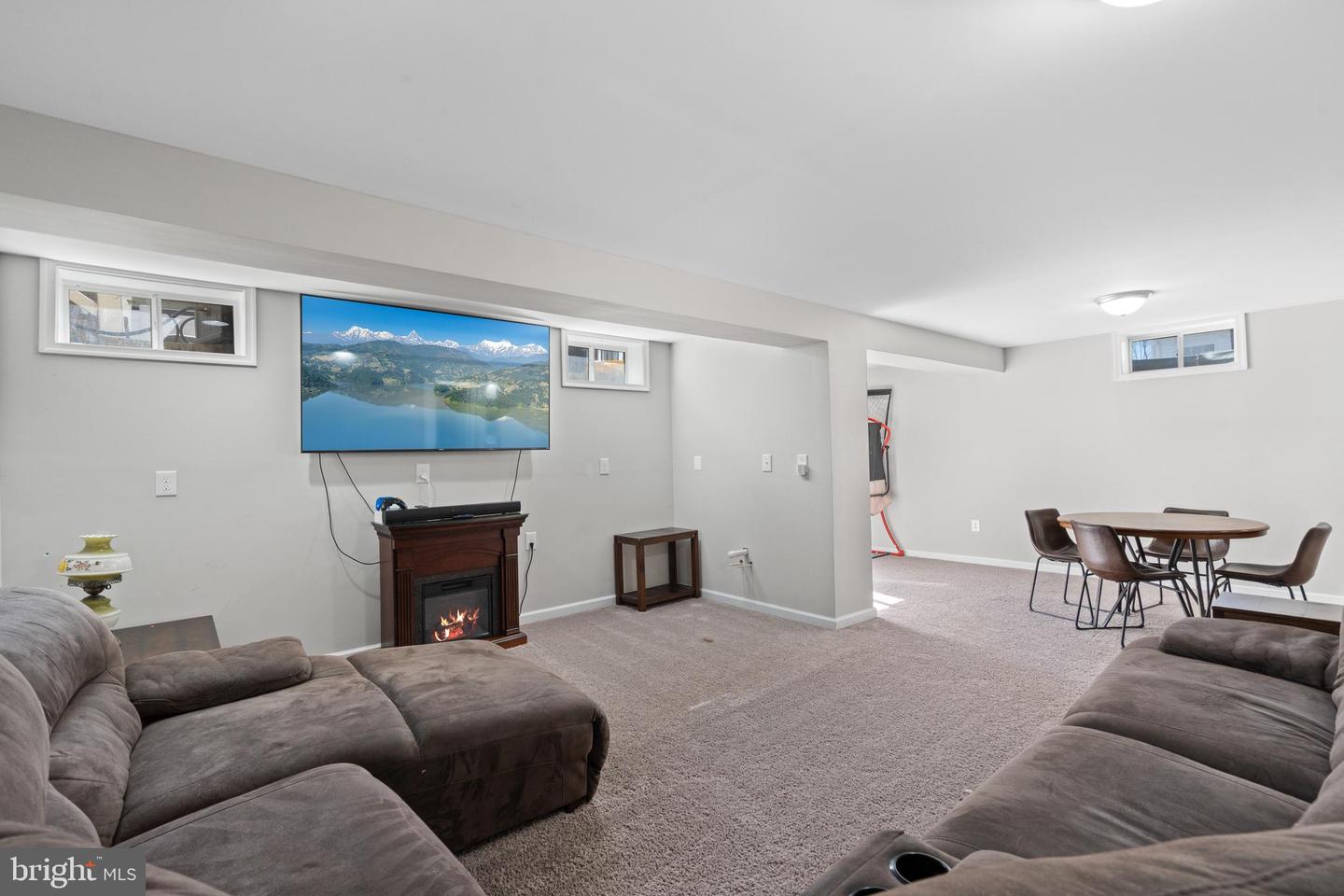 44 HAMSTEAD RD, FREDERICKSBURG, Virginia 22405, 4 Bedrooms Bedrooms, ,3 BathroomsBathrooms,Residential,For sale,44 HAMSTEAD RD,VAST2036196 MLS # VAST2036196