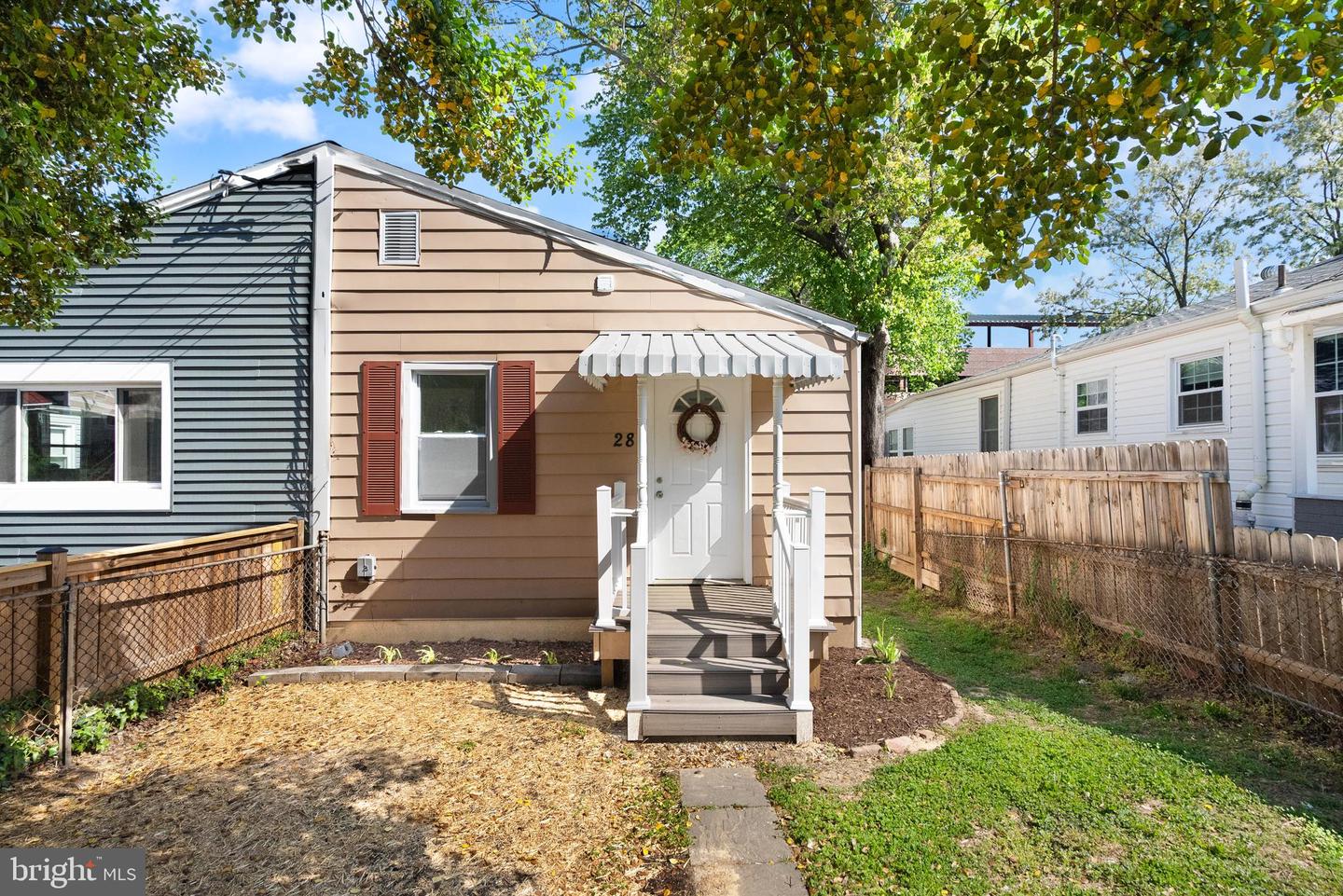 28 E REED AVE, ALEXANDRIA, Virginia 22305, 2 Bedrooms Bedrooms, ,1 BathroomBathrooms,Residential,For sale,28 E REED AVE,VAAX2042302 MLS # VAAX2042302