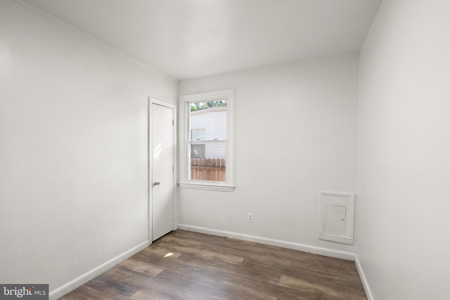28 E REED AVE, ALEXANDRIA, Virginia 22305, 2 Bedrooms Bedrooms, ,1 BathroomBathrooms,Residential,For sale,28 E REED AVE,VAAX2042302 MLS # VAAX2042302