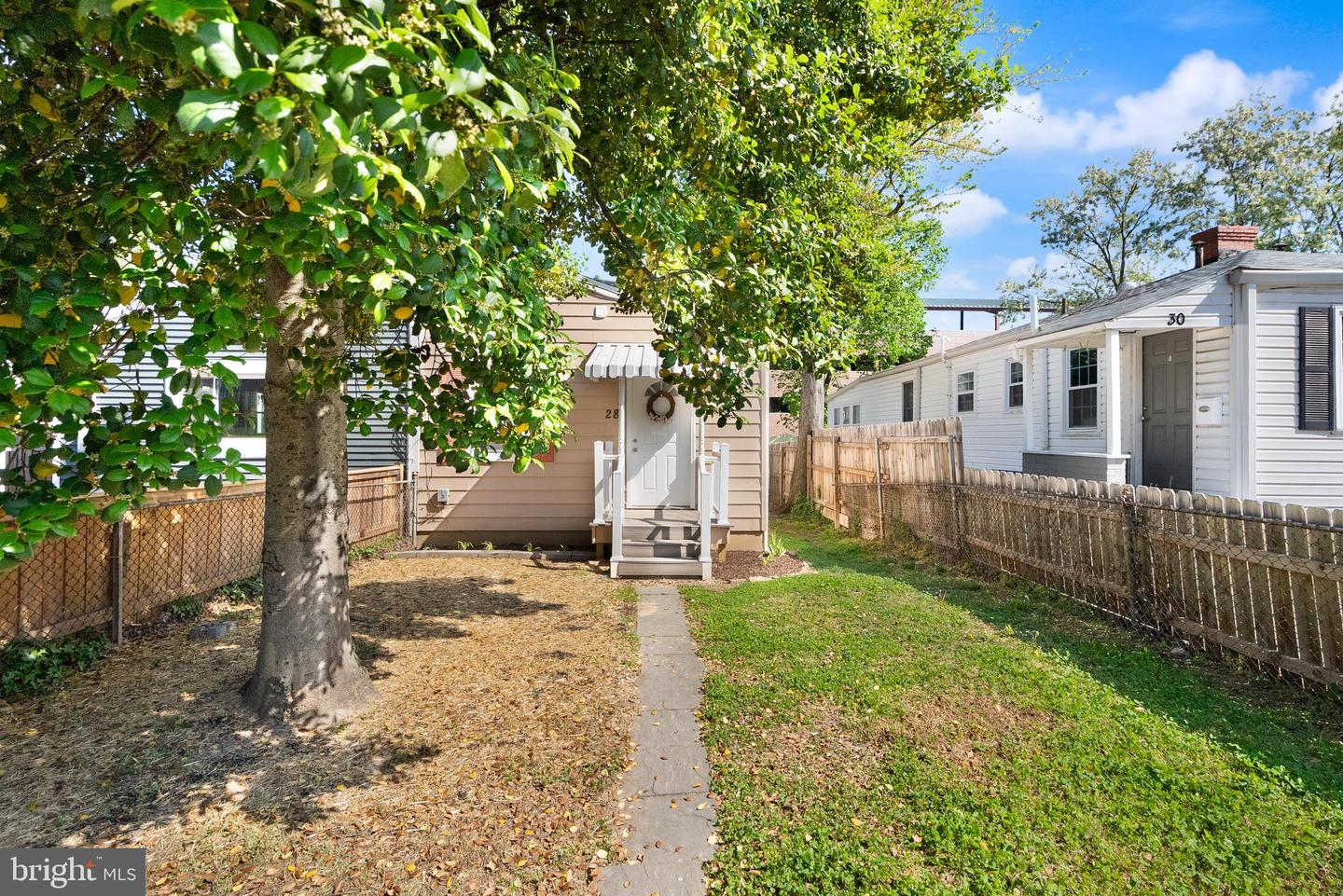 28 E REED AVE, ALEXANDRIA, Virginia 22305, 2 Bedrooms Bedrooms, ,1 BathroomBathrooms,Residential,For sale,28 E REED AVE,VAAX2042302 MLS # VAAX2042302