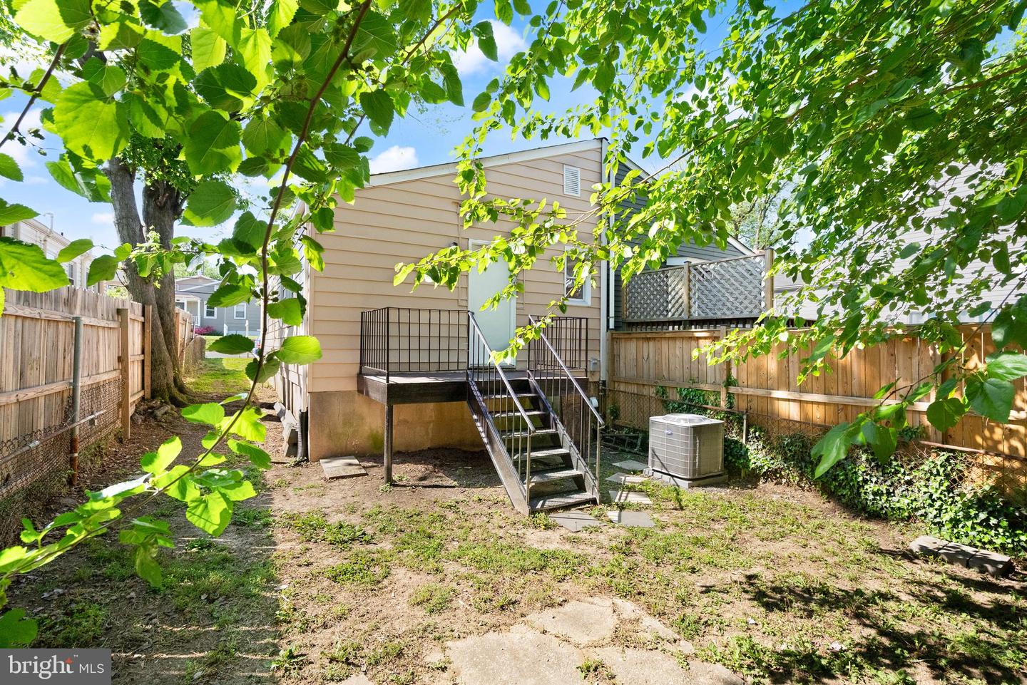28 E REED AVE, ALEXANDRIA, Virginia 22305, 2 Bedrooms Bedrooms, ,1 BathroomBathrooms,Residential,For sale,28 E REED AVE,VAAX2042302 MLS # VAAX2042302
