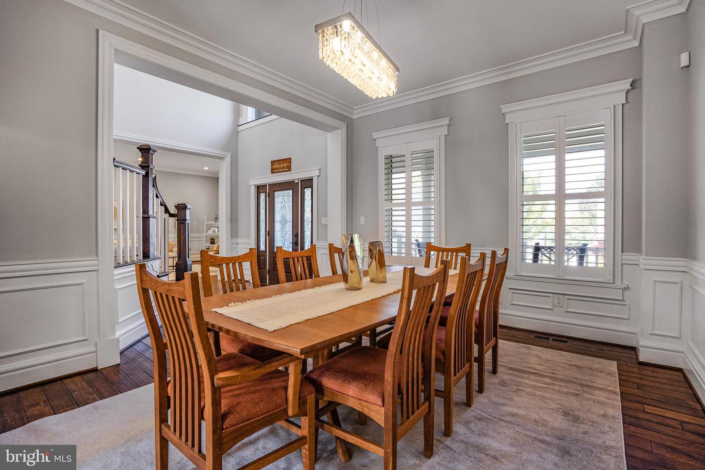 856 N HARRISON ST, ARLINGTON, Virginia 22205, 6 Bedrooms Bedrooms, ,5 BathroomsBathrooms,Residential,For sale,856 N HARRISON ST,VAAR2053982 MLS # VAAR2053982