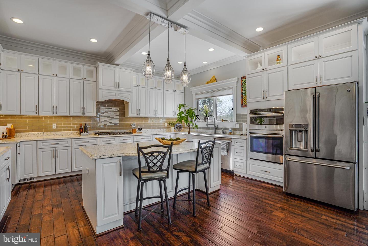 856 N HARRISON ST, ARLINGTON, Virginia 22205, 6 Bedrooms Bedrooms, ,5 BathroomsBathrooms,Residential,For sale,856 N HARRISON ST,VAAR2053982 MLS # VAAR2053982