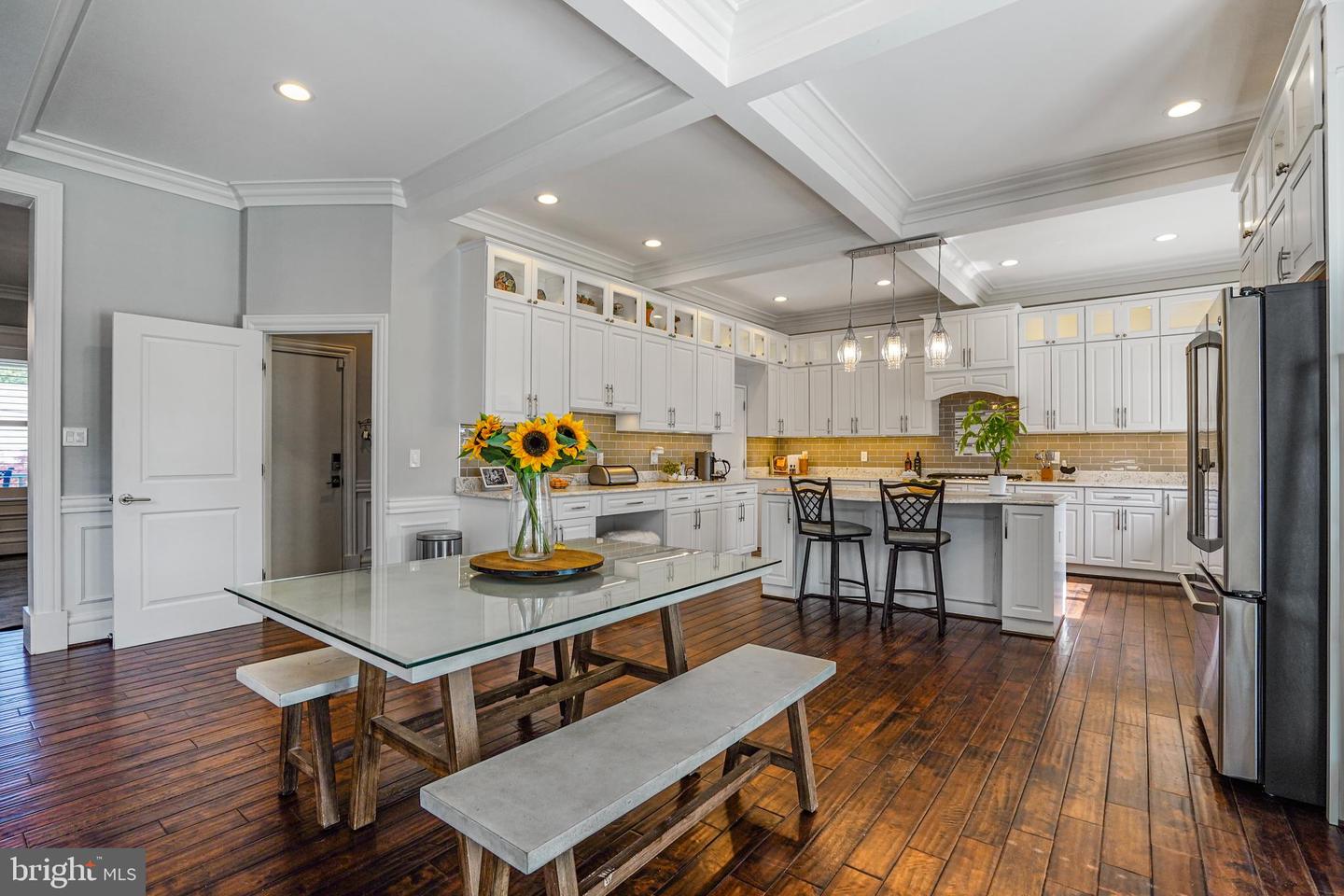 856 N HARRISON ST, ARLINGTON, Virginia 22205, 6 Bedrooms Bedrooms, ,5 BathroomsBathrooms,Residential,For sale,856 N HARRISON ST,VAAR2053982 MLS # VAAR2053982