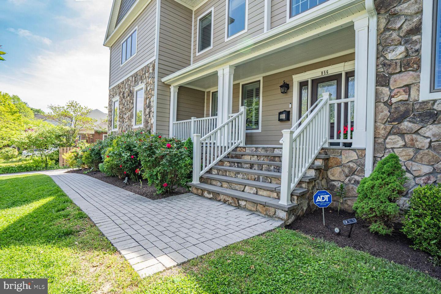 856 N HARRISON ST, ARLINGTON, Virginia 22205, 6 Bedrooms Bedrooms, ,5 BathroomsBathrooms,Residential,For sale,856 N HARRISON ST,VAAR2053982 MLS # VAAR2053982