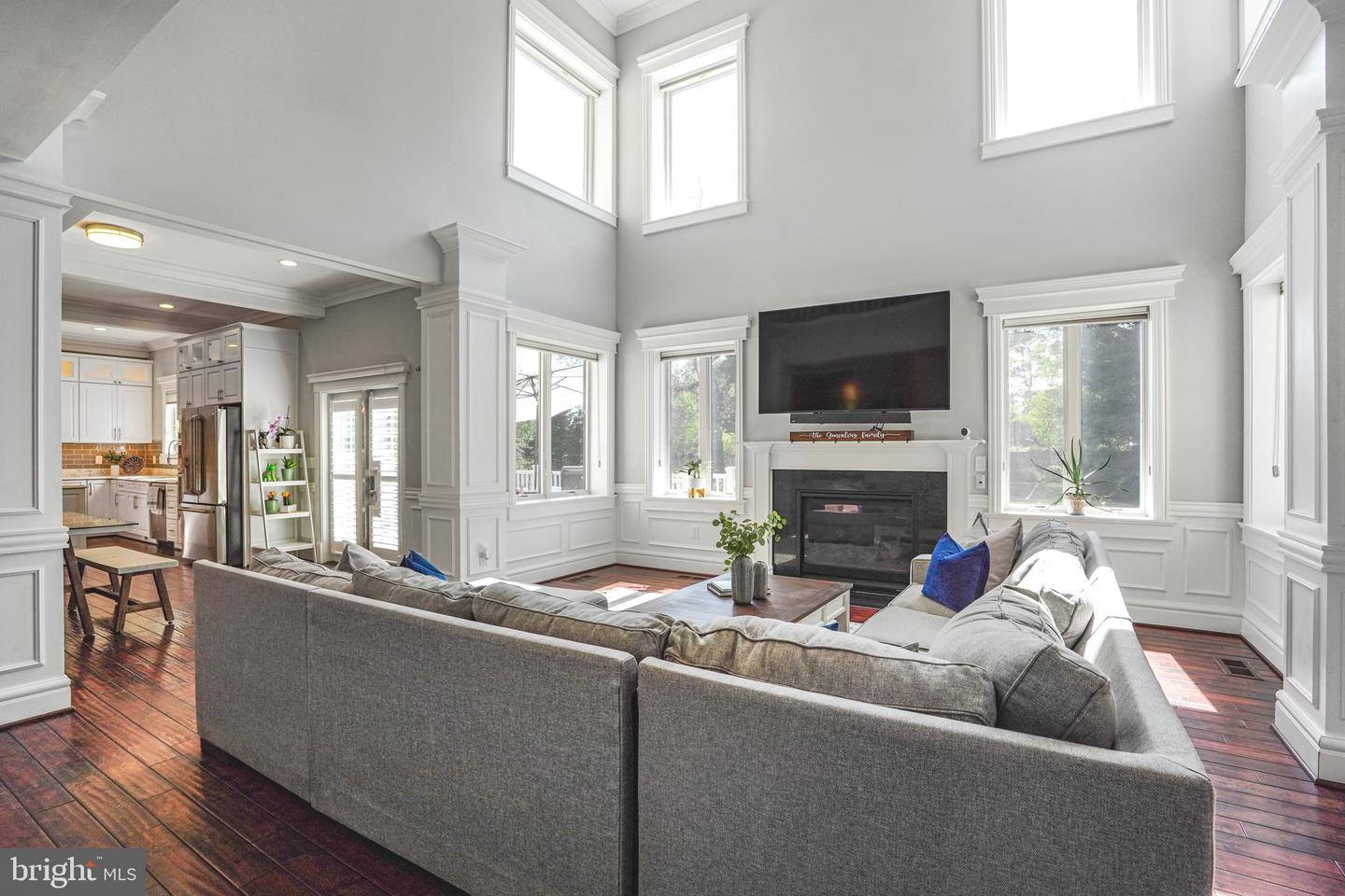 856 N HARRISON ST, ARLINGTON, Virginia 22205, 6 Bedrooms Bedrooms, ,5 BathroomsBathrooms,Residential,For sale,856 N HARRISON ST,VAAR2053982 MLS # VAAR2053982