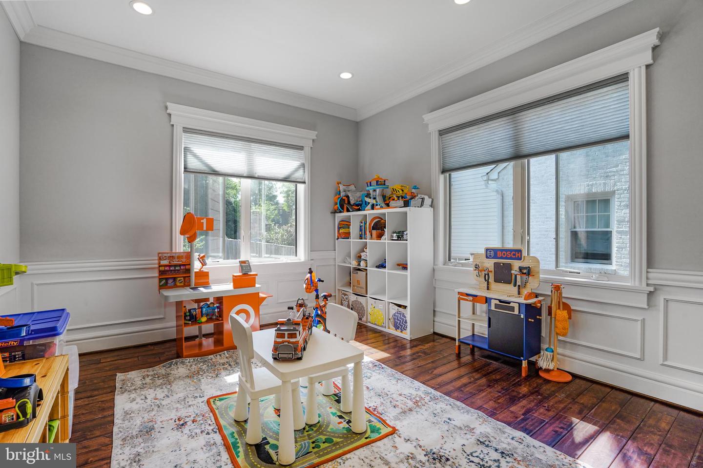 856 N HARRISON ST, ARLINGTON, Virginia 22205, 6 Bedrooms Bedrooms, ,5 BathroomsBathrooms,Residential,For sale,856 N HARRISON ST,VAAR2053982 MLS # VAAR2053982