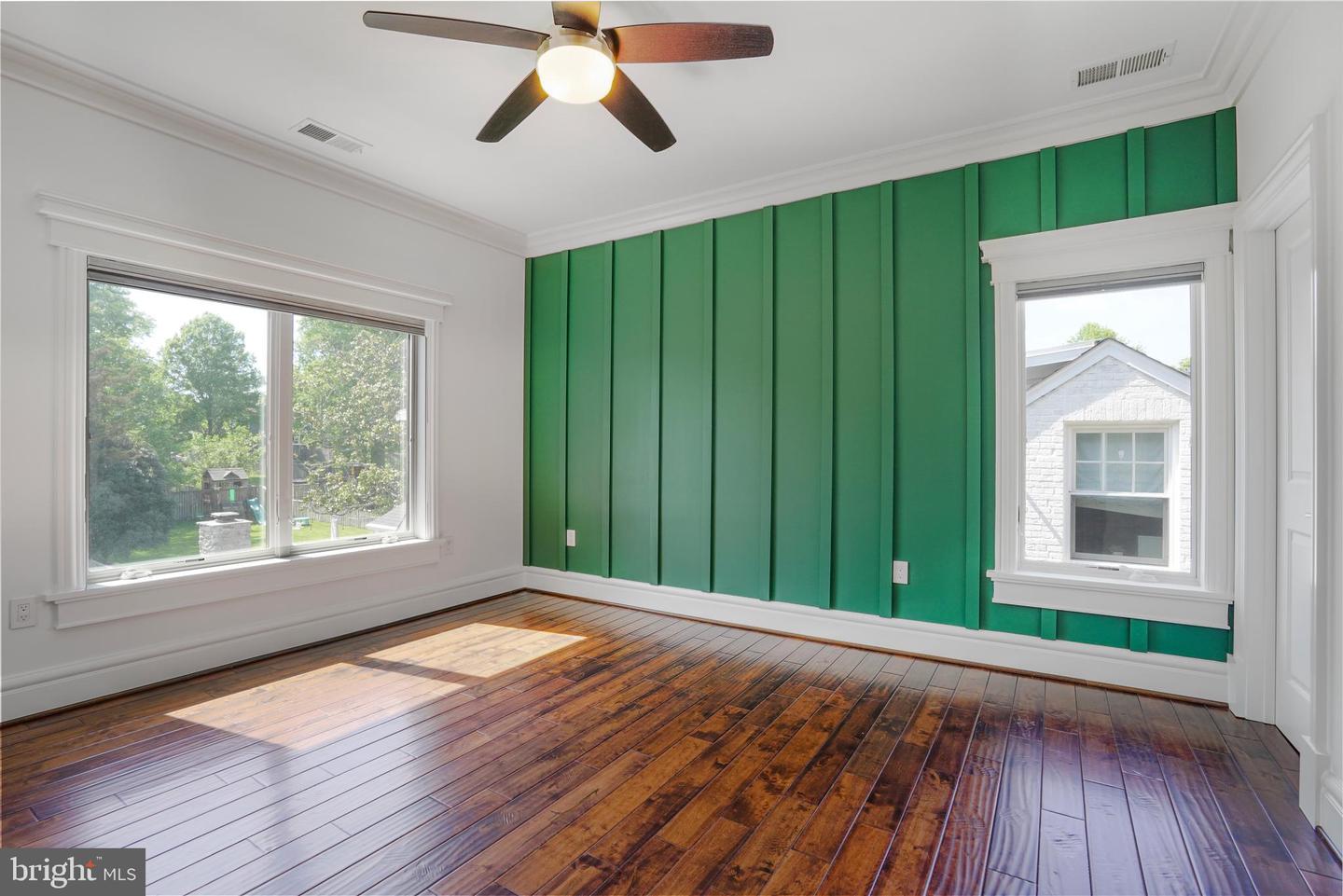 856 N HARRISON ST, ARLINGTON, Virginia 22205, 6 Bedrooms Bedrooms, ,5 BathroomsBathrooms,Residential,For sale,856 N HARRISON ST,VAAR2053982 MLS # VAAR2053982