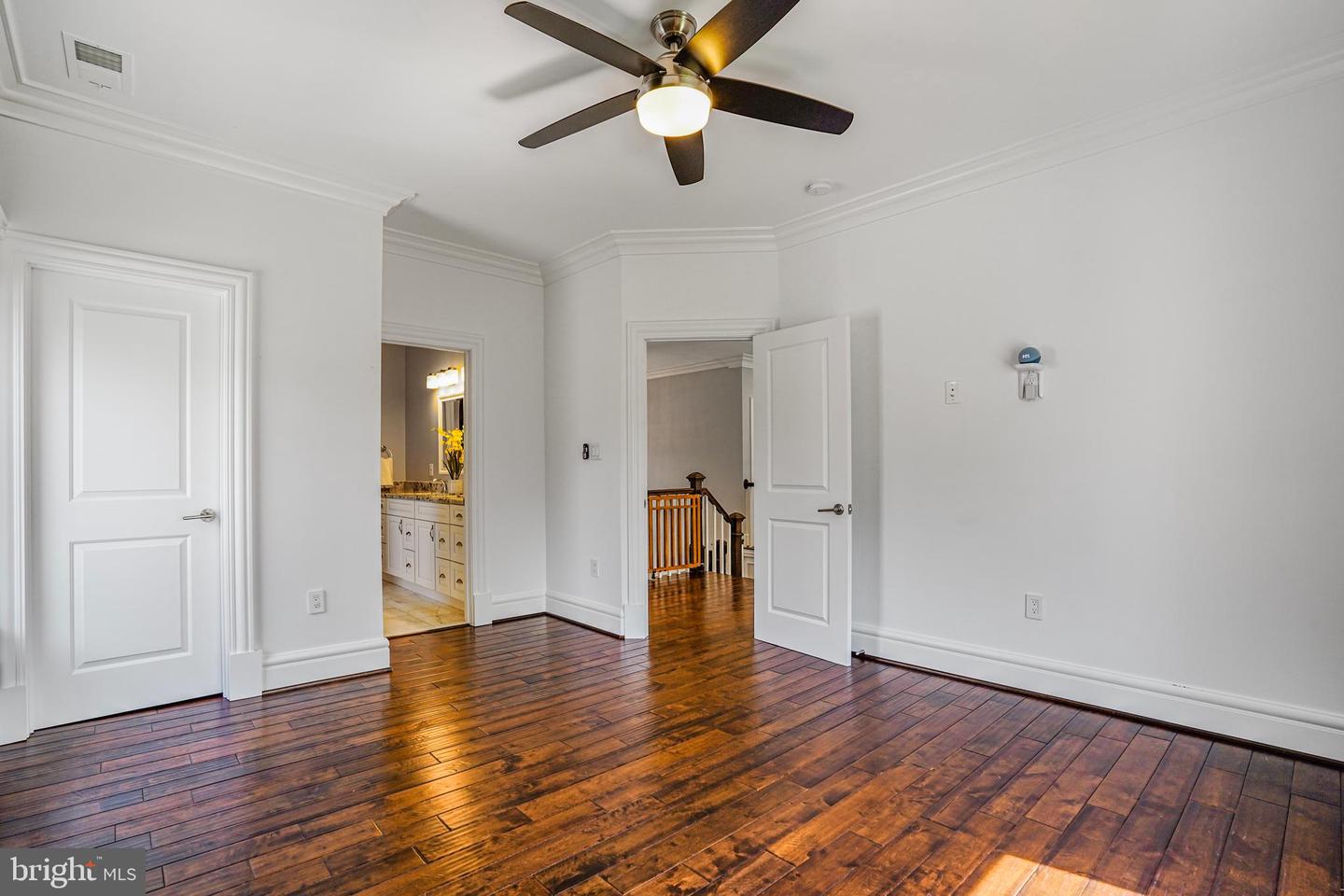 856 N HARRISON ST, ARLINGTON, Virginia 22205, 6 Bedrooms Bedrooms, ,5 BathroomsBathrooms,Residential,For sale,856 N HARRISON ST,VAAR2053982 MLS # VAAR2053982